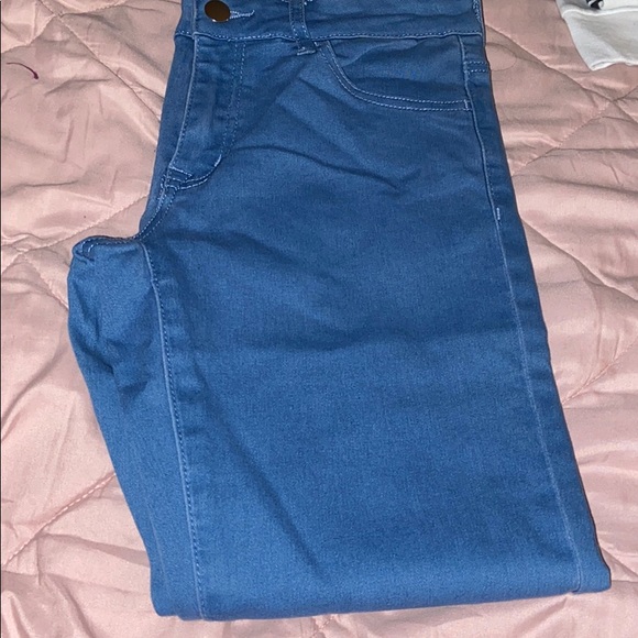 Jeans - Picture 2 of 4